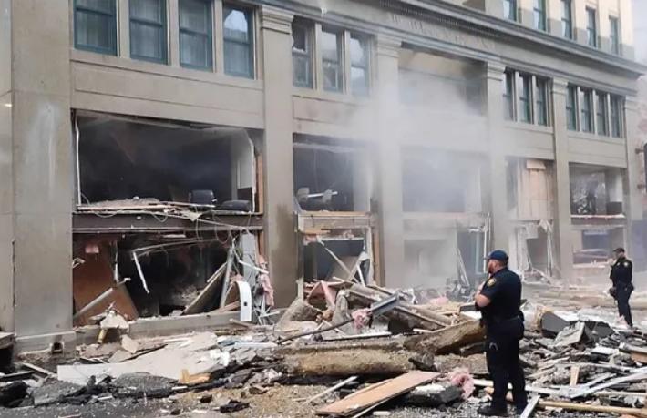 Tarihi otelde patlama… 21 yaralı