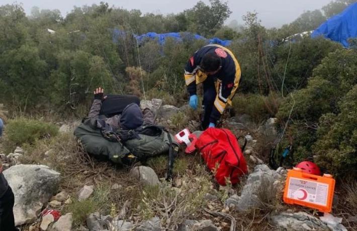 Muğla'da yamaç paraşütü kazası... Biri turist 2 yaralı