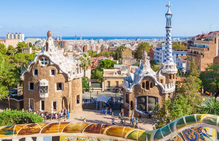 Barselona turizm vergisini bir kez daha arttırdı