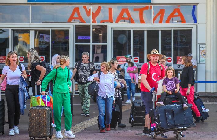 Antalya’ya ilk 5 ayda gelen turist sayısı belli oldu
