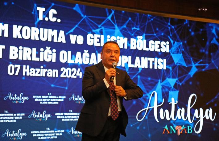 Antalya Büyükşehir Belediye Başkanı Muhittin Böcek, ANTAB başkanlığına seçildi
