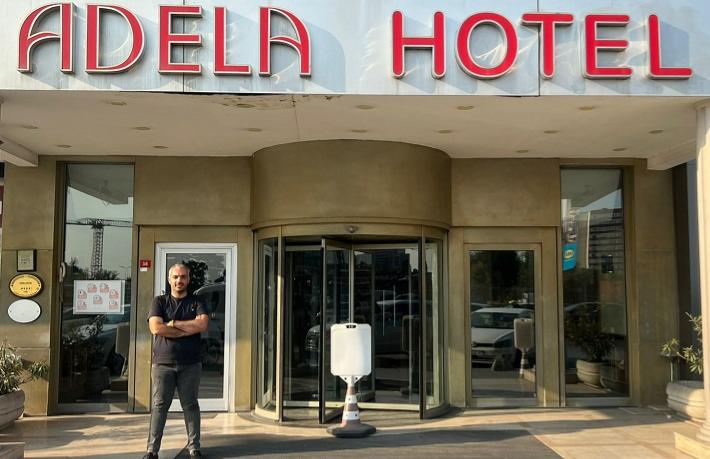 Adela Hotel icradan satılıyor
