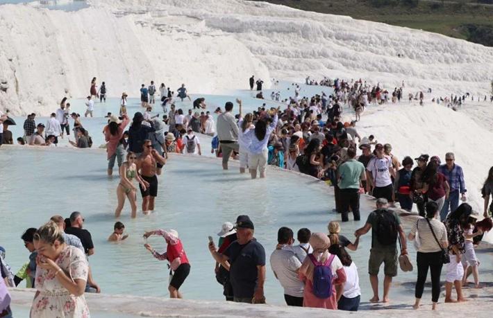 Pamukkale’nin kurtuluşu doğal gazda