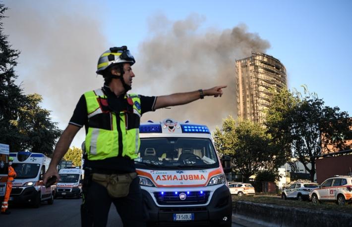 İtalya'da otel yangını... 45 kişi dumandan zehirlendi