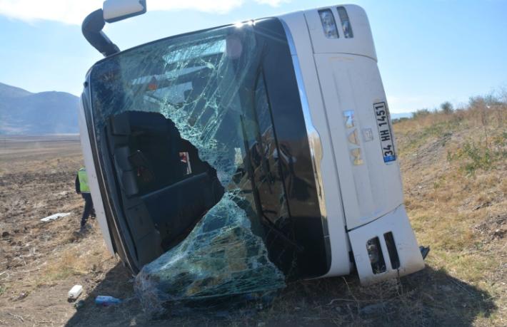 Afyon’daki trafik kazasında yaralanan Japon turist hayatını kaybetti