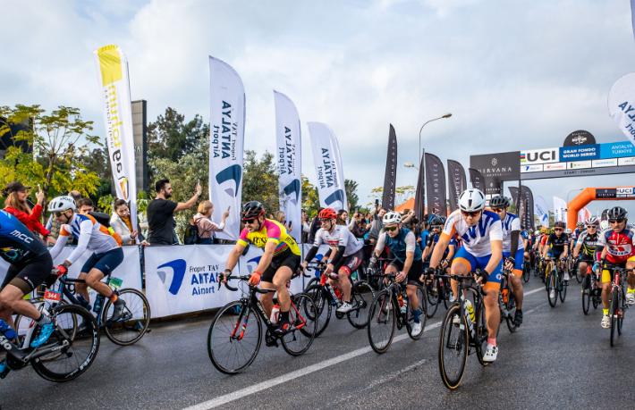 Corendon Airlines'tan "UCI Nirvana Gran Fondo World Series Antalya"ya destek