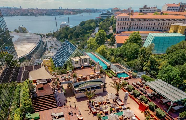 The Ritz-Carlton, Istanbul'a Condé Nast Traveler The Readers’ Choice 2024 Ödülü