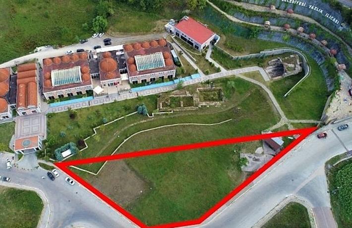 Kocaeli Gölcük'de otel yapımı şartıyla arazi satışı