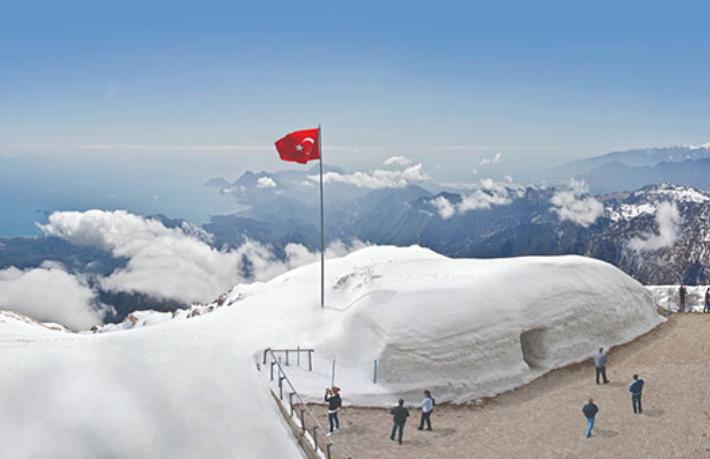 Corendon, Kemer tanıtımlarına başladı