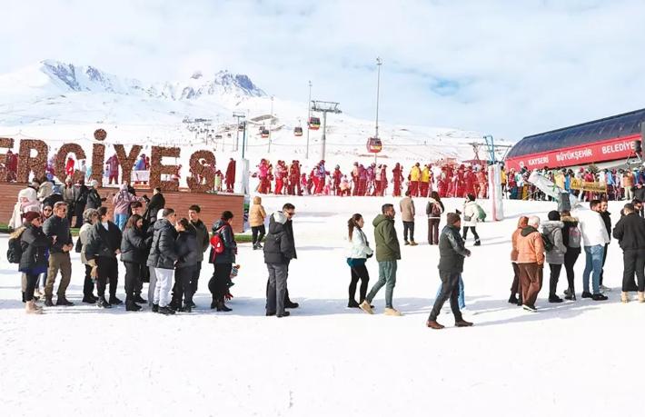 Turizmcinin yüzü güldüren tatil bereketi