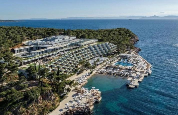 Ferit Şahenk, Astir Palace Otel'deki hisselerini 150 Milyon Euro'ya sattı