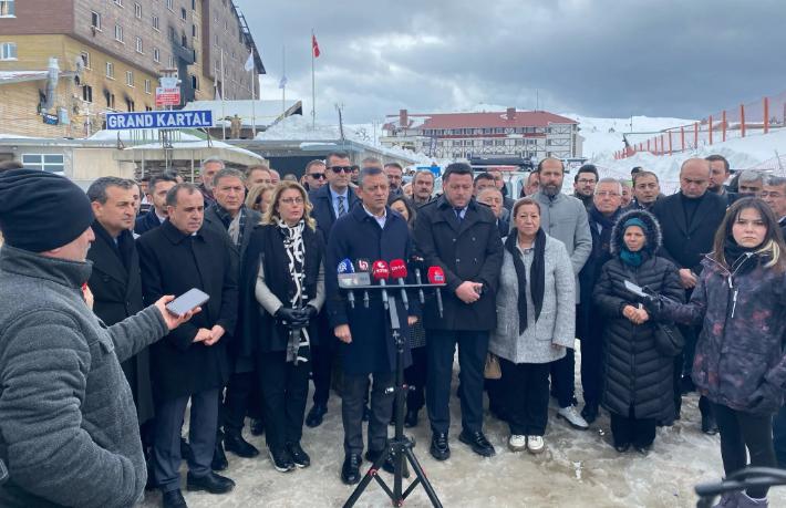 Özgür Özel Bolu'da Bakan Ersoy'un istifasını istedi