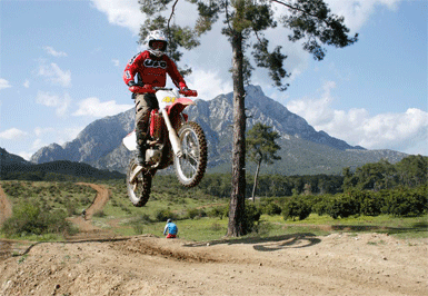 Kemer'de "Hard Enduro Rally" heyecanı...