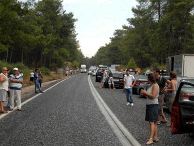 Marmaris'te çevrecilerin, duble yol zaferi...