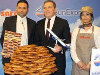 SunExpress uçuşlarında, çay ve simit hizmeti...