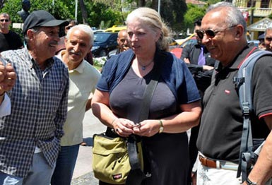 Taksicilerden, 'Turiste izahlı' protesto...